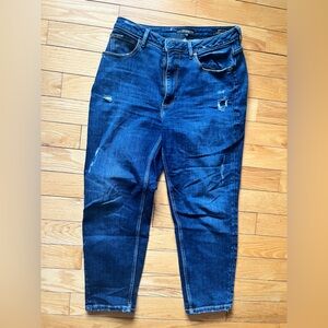 GUESS Mom Jeans Tapered High Rise Dark Wash Size 30